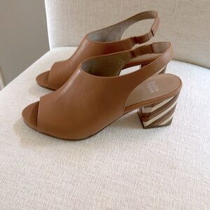 Eileen Fisher Leather Sandals. Tan With Wood Stacked Heels. NWT. Size 8.